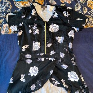 Jaanuu scrub set (top and bottom)